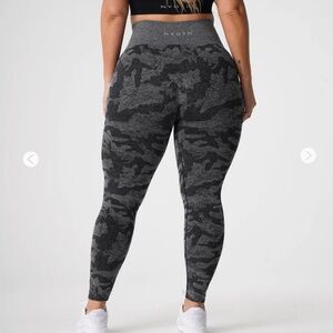 Black Camo Seamless Leggings
